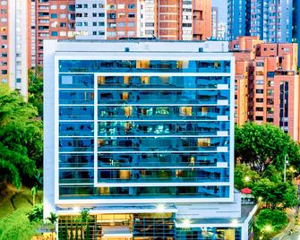 麦德林皇家nk酒店 - 麦德林 - 建筑