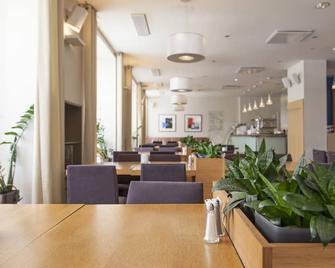 图尔库斯堪迪克广场酒店 - 图尔库 - 餐馆