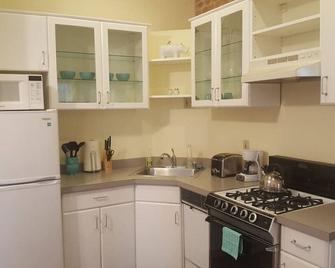Walk Everywhere! Charming Adams Morgan 1 Br! - 华盛顿 - 厨房