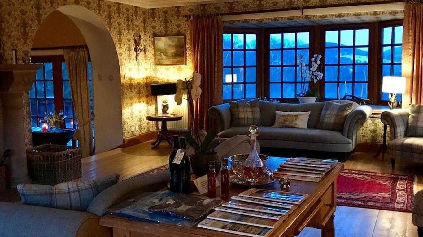 高地熊旅馆及华丽熊小屋