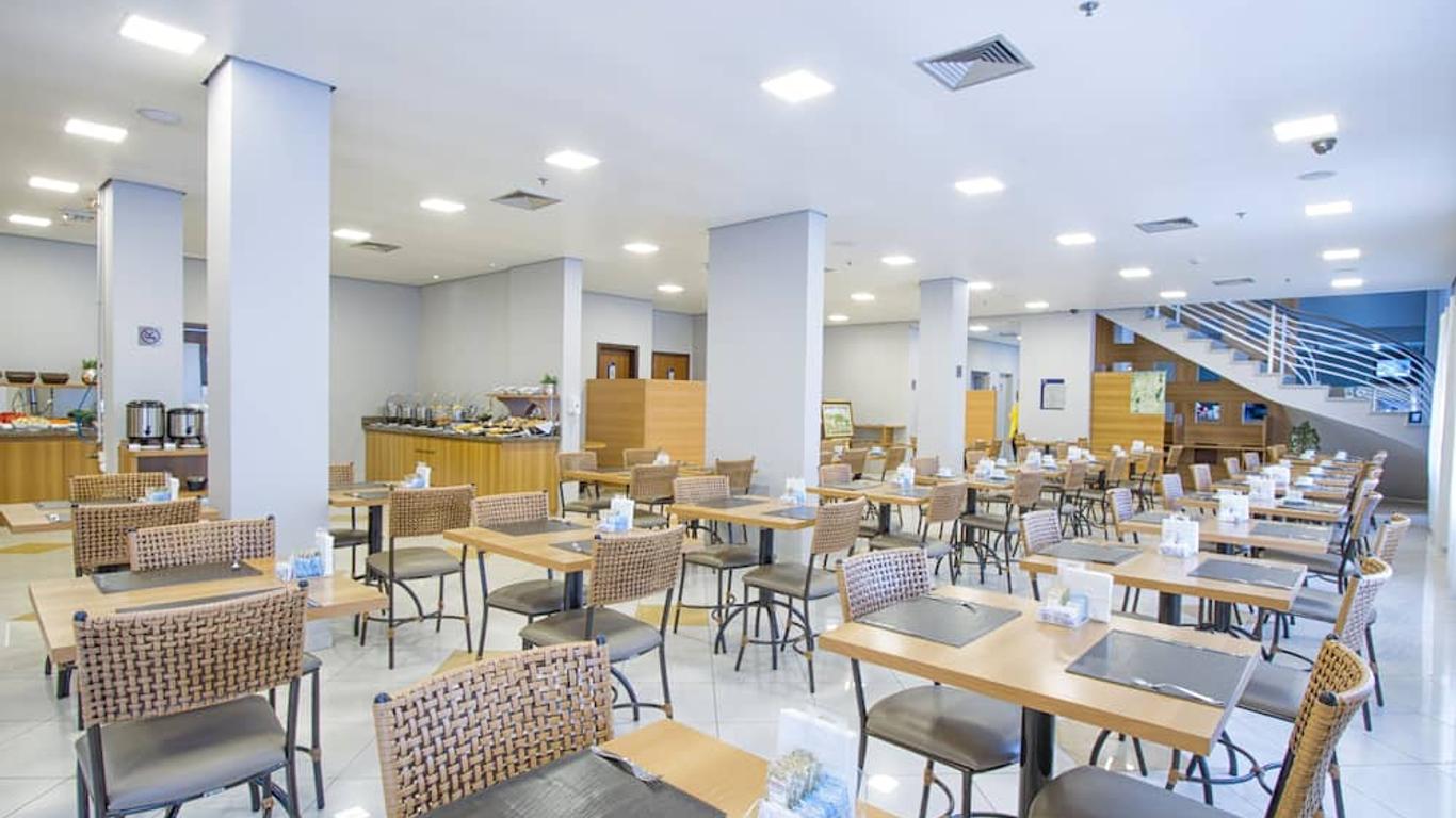 若因维利舒适酒店