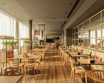 吕贝克intercityhotel - 吕贝克 - 餐馆