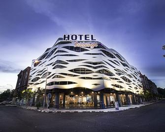 斯里浪憶酒店 - 雪邦 - 建筑