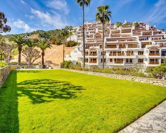 Gorgeous Catalina Island Condo with Golf Cart! - 阿瓦隆 - 建筑
