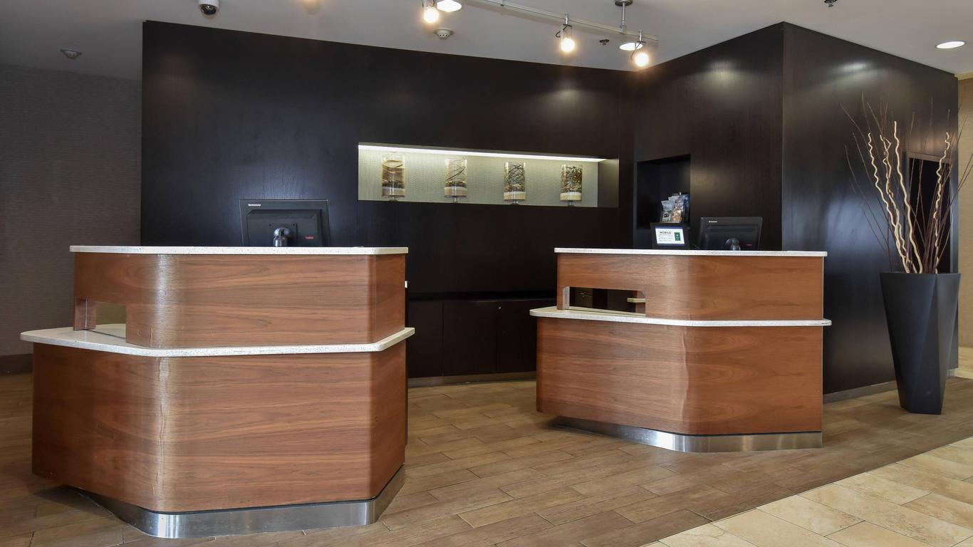 康科德夏洛特万怡酒店