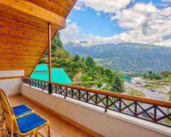 Snow City Farm的solang Cottage - 马纳里 - 阳台