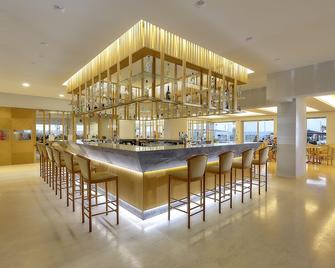 阿斯堤尔海滩酒店 - 古瓦伊 - 酒吧