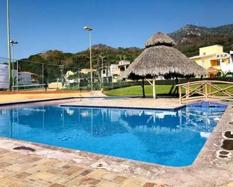 Mini Departamento Real del Country Playa Alberca - 曼萨尼略 - 游泳池
