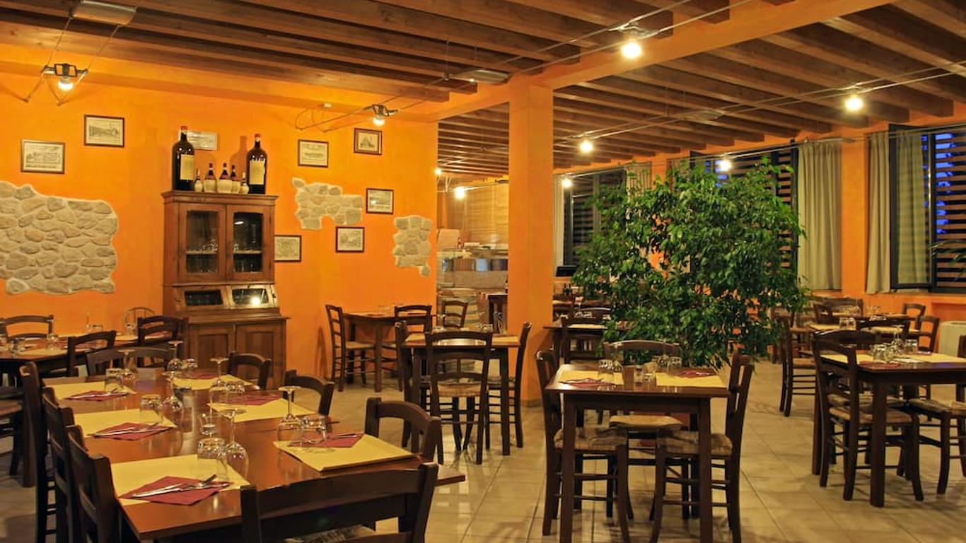 锡耶纳科勒维德露营酒店
