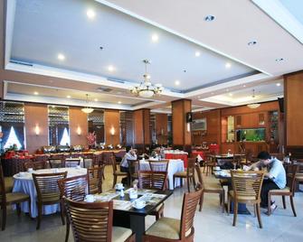 峇里巴伴太平洋飯店 - 巴厘巴板 - 餐馆
