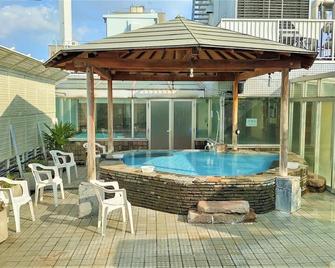 Ikebukuro Royal Hotel - 东京 - 游泳池