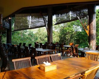 桑伯贾旅馆 - 巴厘巴板 - 餐馆