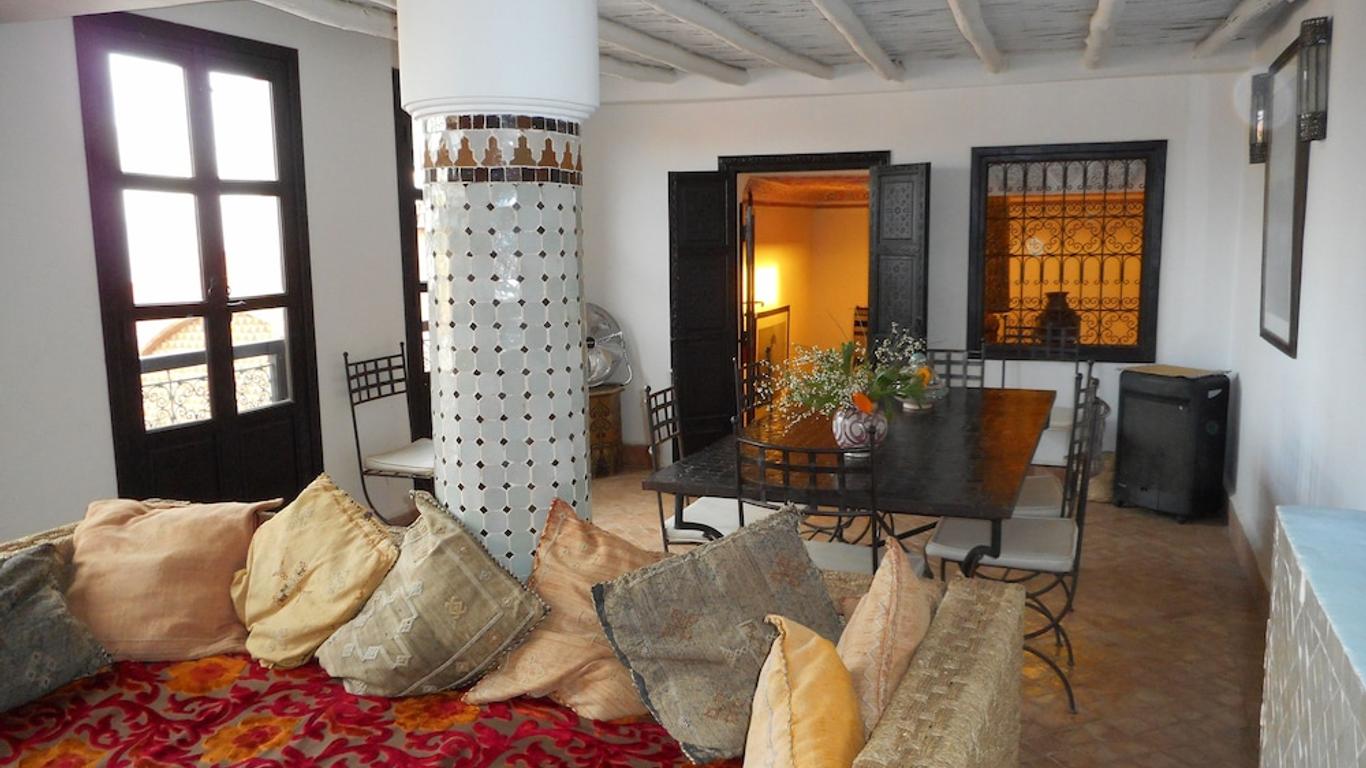 里亚德雨果摩洛哥传统庭院住宅旅馆