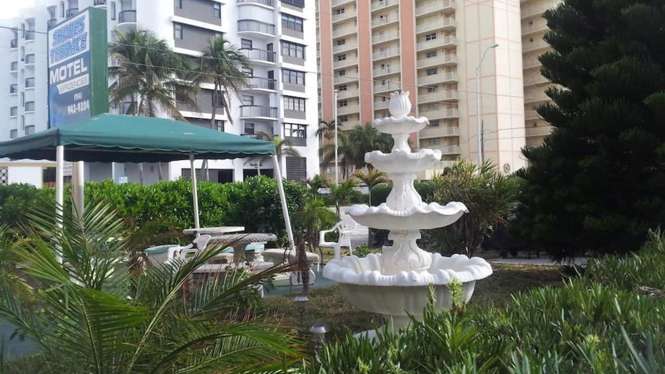 海岸阳台汽车旅馆