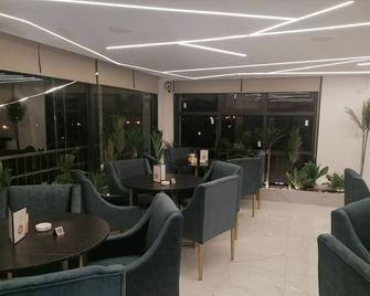 Durrat Al Israa Residence - 马代巴 - 餐馆