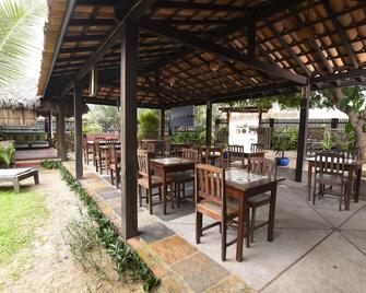 琥拉勒旅馆 - 巴雷里尼亚斯 - 餐馆
