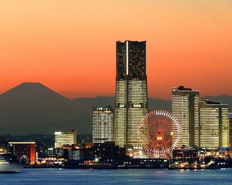 横滨皇家花园酒店 - 横滨 - 建筑