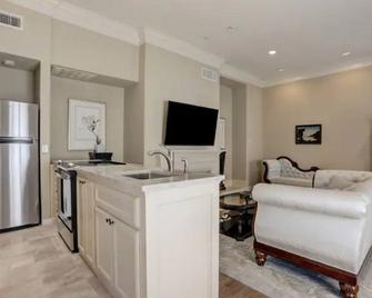 The Bonaparte Suite - Central Houston Luxury - 休斯顿 - 客厅