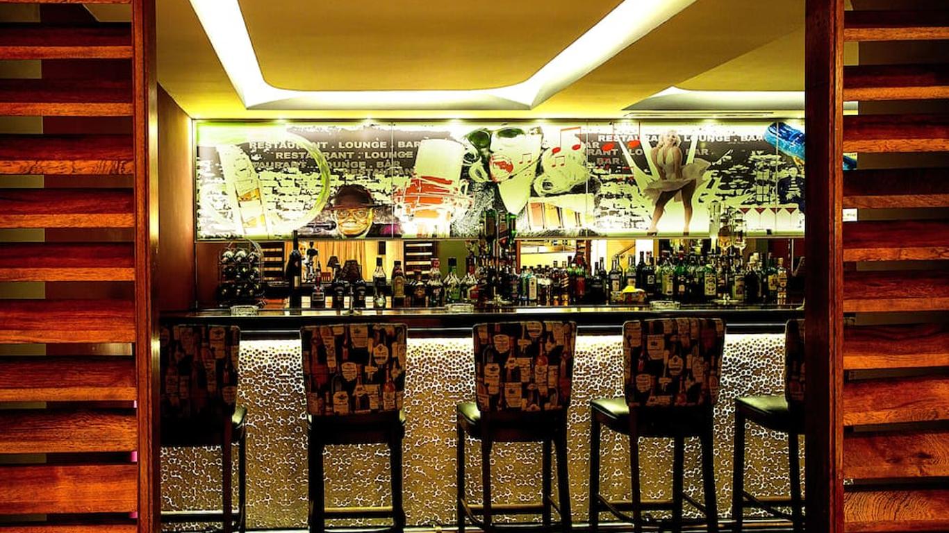 勒斯赛宜斯昂斯酒店
