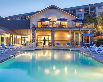 Laurel Crest Vacation Resort in the Smoky Mountains. - 鸽子谷 - 游泳池