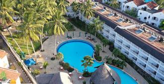 旅客海滩酒店 - 蒙巴萨 - 游泳池