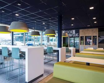 宜必思经济型酒店鹿特丹海牙机场店 - 鹿特丹 - 酒吧