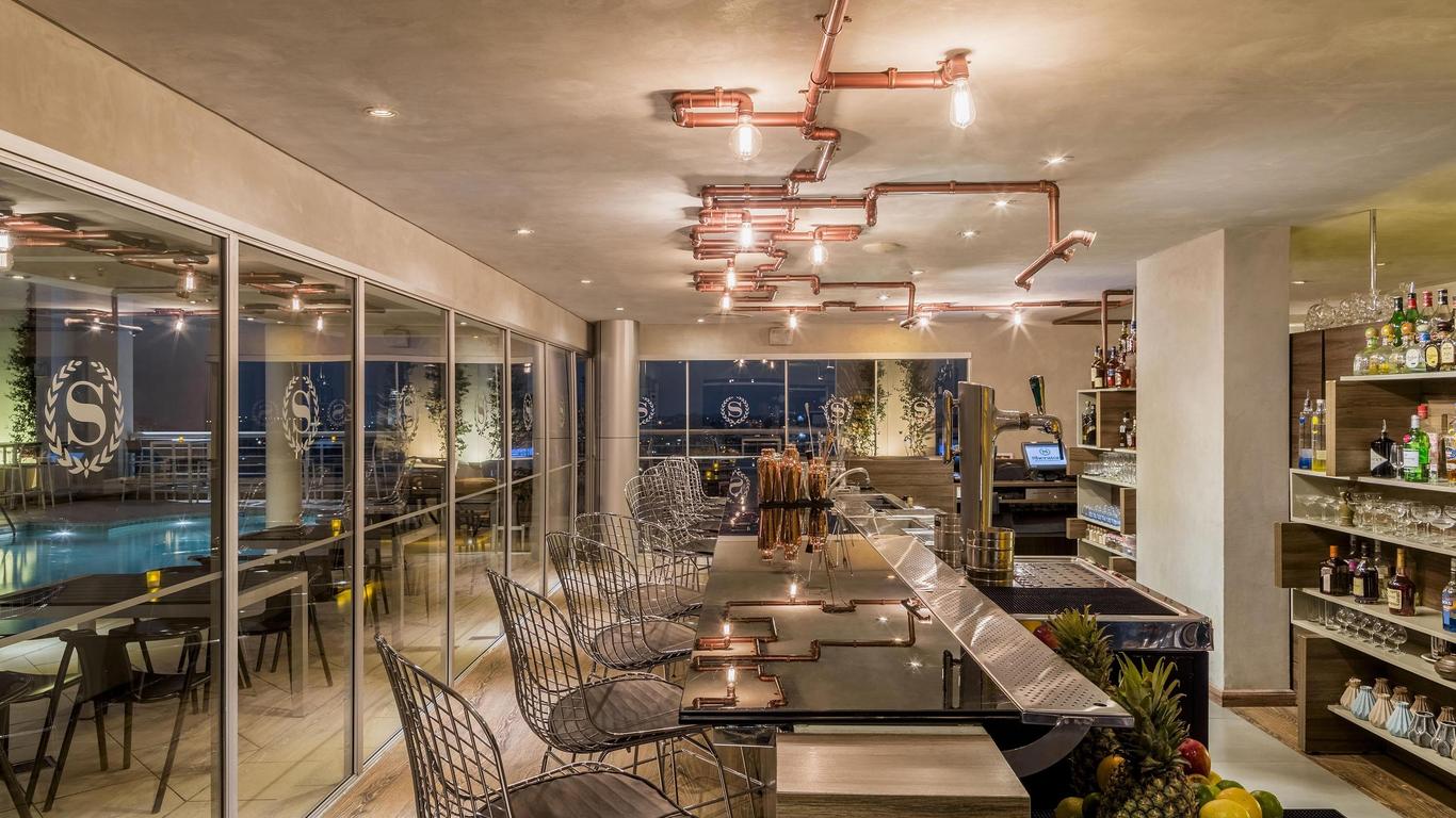 亚松森喜来登酒店