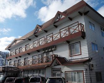 绿草别墅酒店 - 汤泽町 - 建筑
