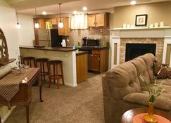 Comfortable Apartment in Northwest Omaha - 奥马哈 - 厨房