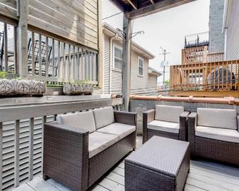 3 Flat Building Downtown - With Private Patios - 芝加哥 - 阳台