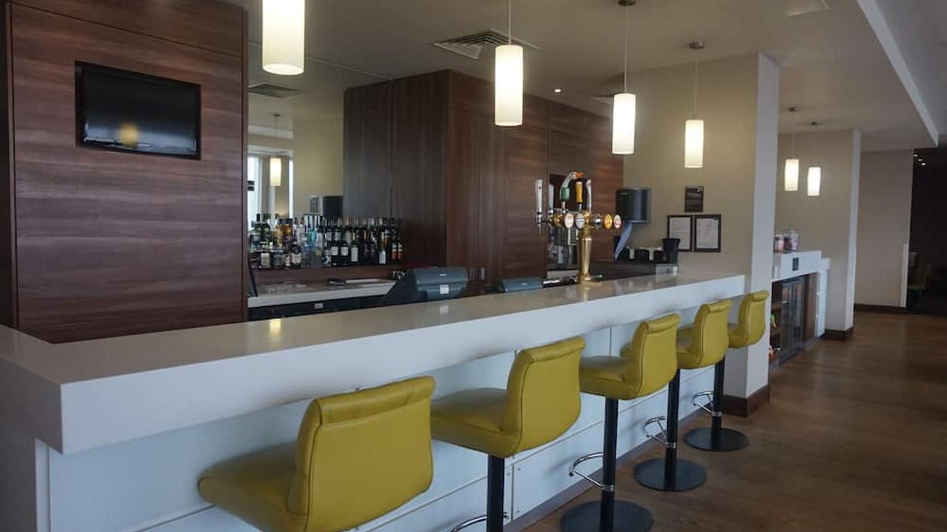汉普顿伦敦卢顿机场希尔顿酒店