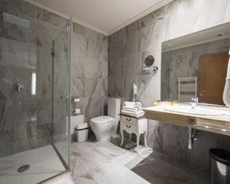 经典酒店 - 地拉那 - 浴室
