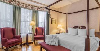 夏洛特市中心品质酒店和套房 - 夏洛特顿 - 睡房