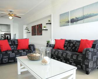Sleek Condo-Breathtaking Sea Views - 圣多明各 - 客厅