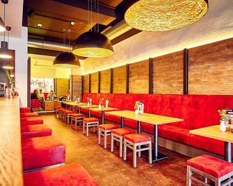 Djh加根德格斯特豪斯阿道夫科尔平酒店 - 多特蒙德 - 餐馆