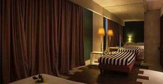 罗坎达德尔贝纳科酒店 - 萨罗(伦巴第大区) - 睡房