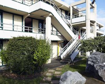 普瑞米尔巴永纳经典酒店 - 巴约讷 - 建筑