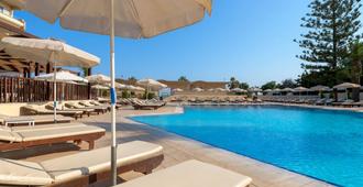 阳光海滩度假大厦 - Ialysos - 游泳池