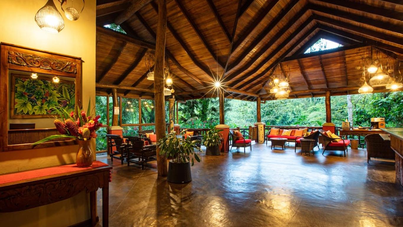罗斯特伊古安娜度假酒店和Spa