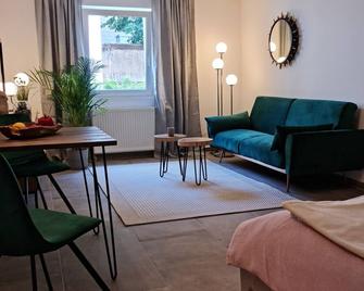 Deluxe Apartement mit Terrasse - 杜伊斯堡 - 客厅