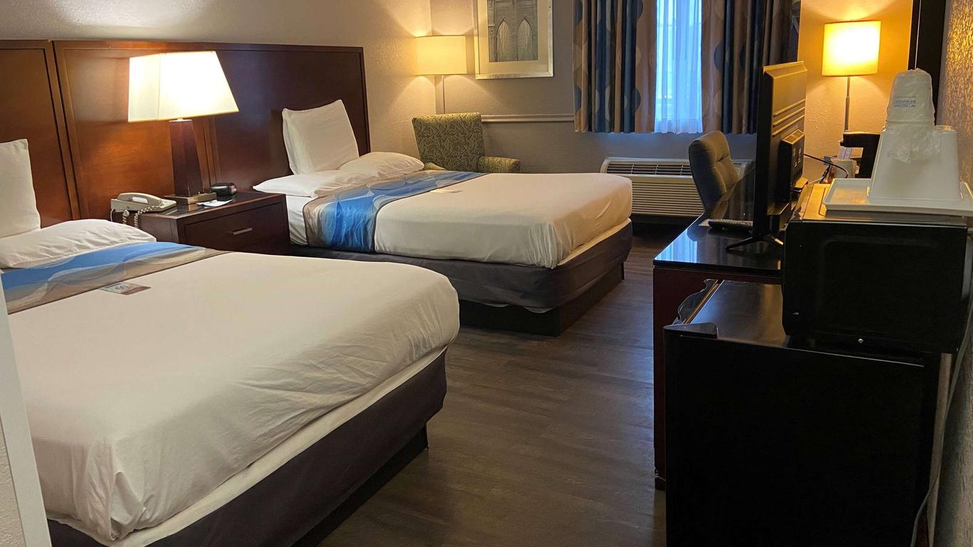 奥尔巴尼机场旅程住宿旅馆和套房酒店