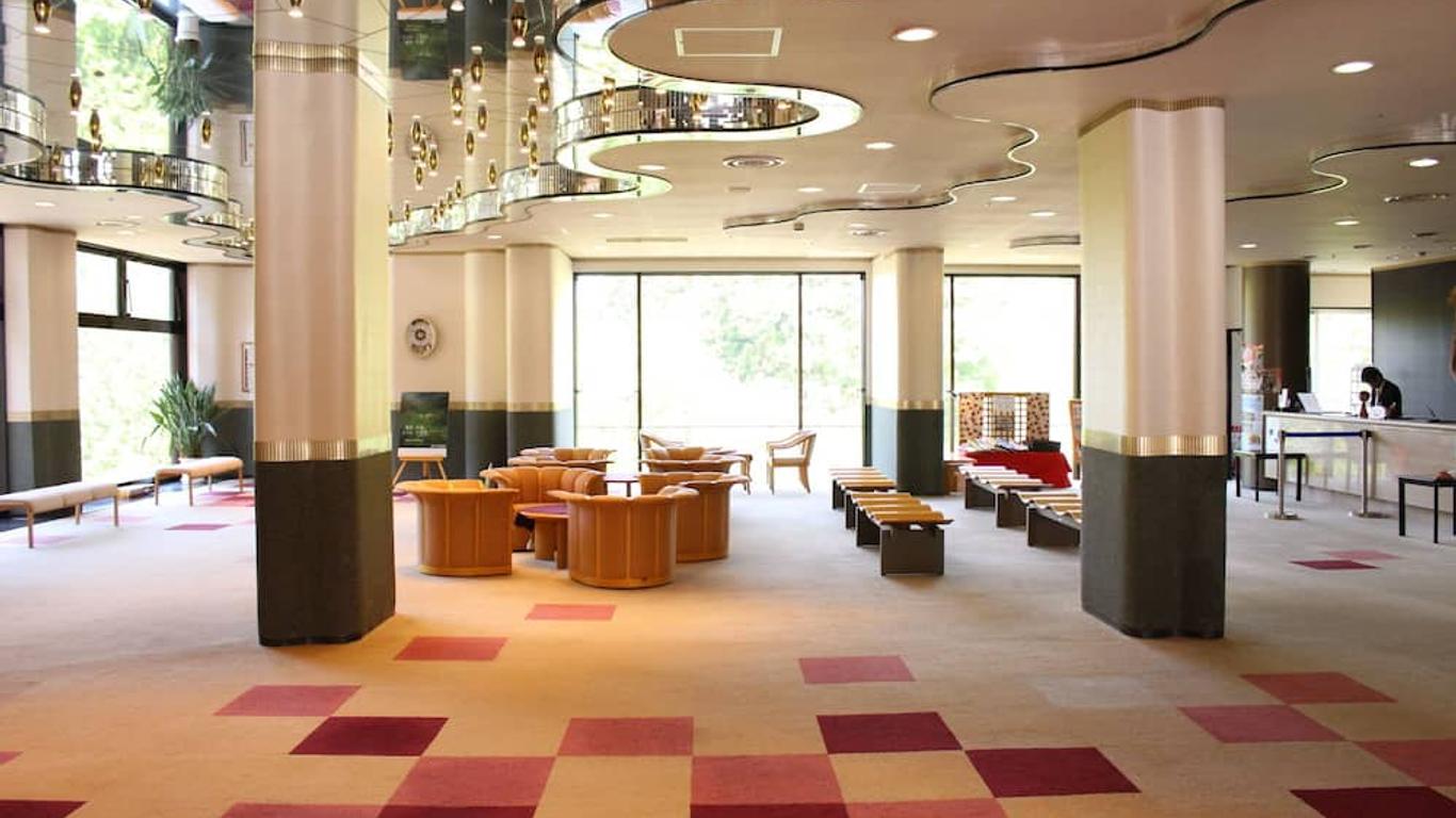 向泷土汤温泉酒店
