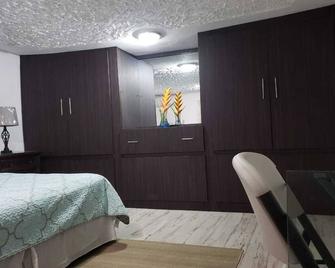 Hill Retreat - Kingston - 金斯敦 - 睡房