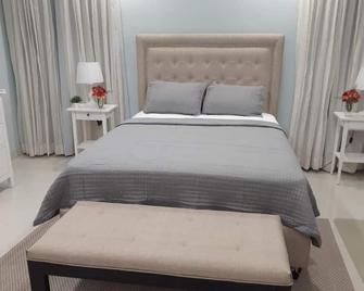 Beautiful Apartment in the Heart of the City - 圣多明各 - 睡房