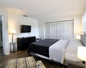 Close To Cruise Port, Airport, Downtown, And Beaches - 劳德代尔堡 - 睡房