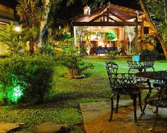 普萨达考卡酒店 - Vila do Abraao - 露台