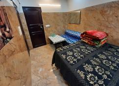 在时髦的拉杰帕特纳加尔夫妇友好的私人公寓 - 新德里 - 睡房