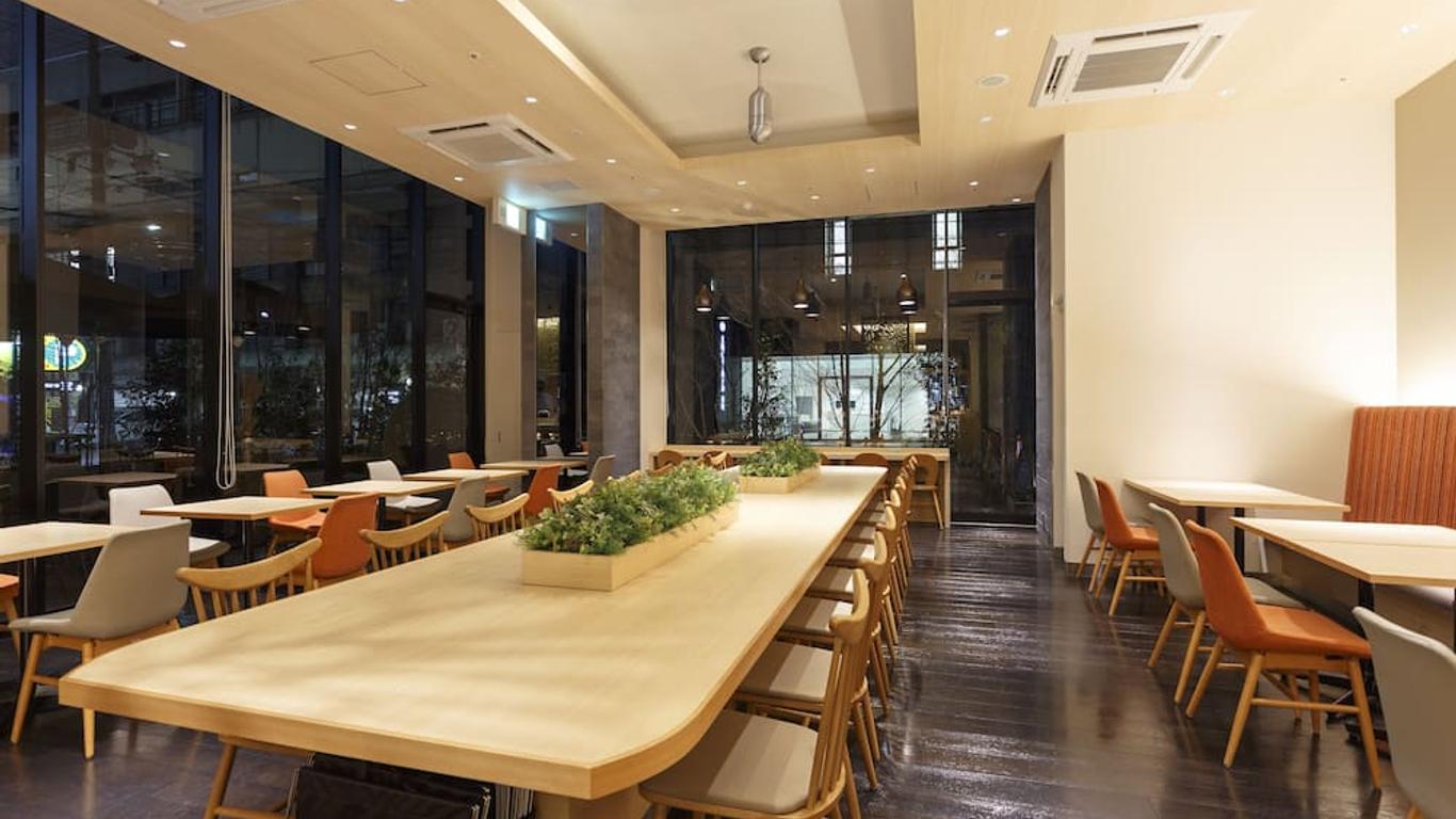 大阪本町观景酒店