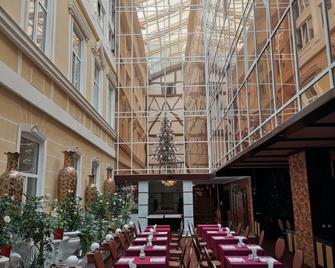 Ufa-Astoriya Hotel - 乌法 - 餐馆