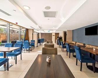 汉普顿克卢日纳波卡希尔顿酒店 - 克卢日-纳波卡 - 餐馆